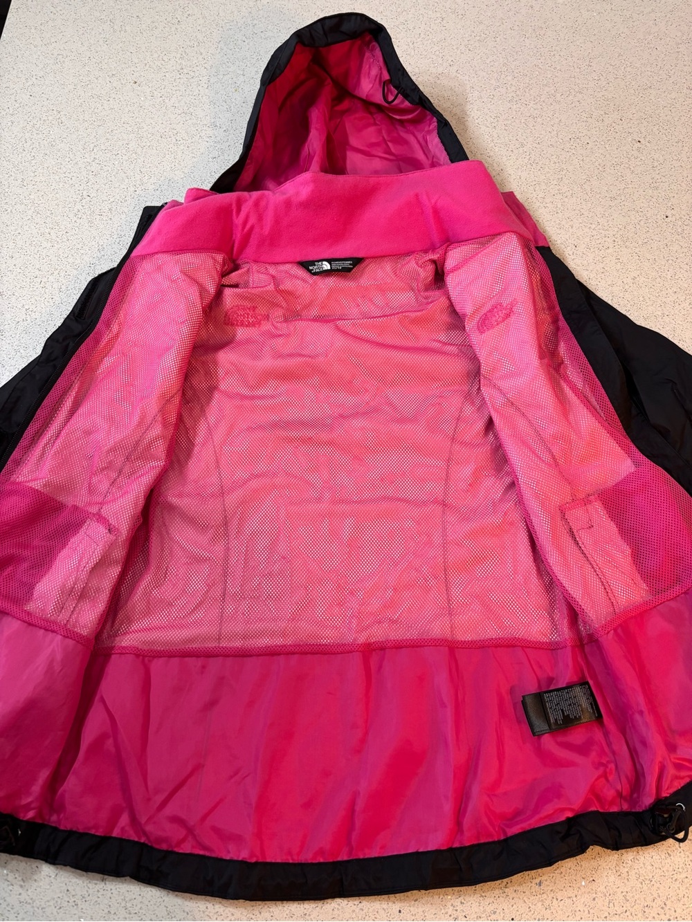 The North Face Pink Ribbon Edition DryVent Rain Jacket XS (Like New) - Picture 2 of 11